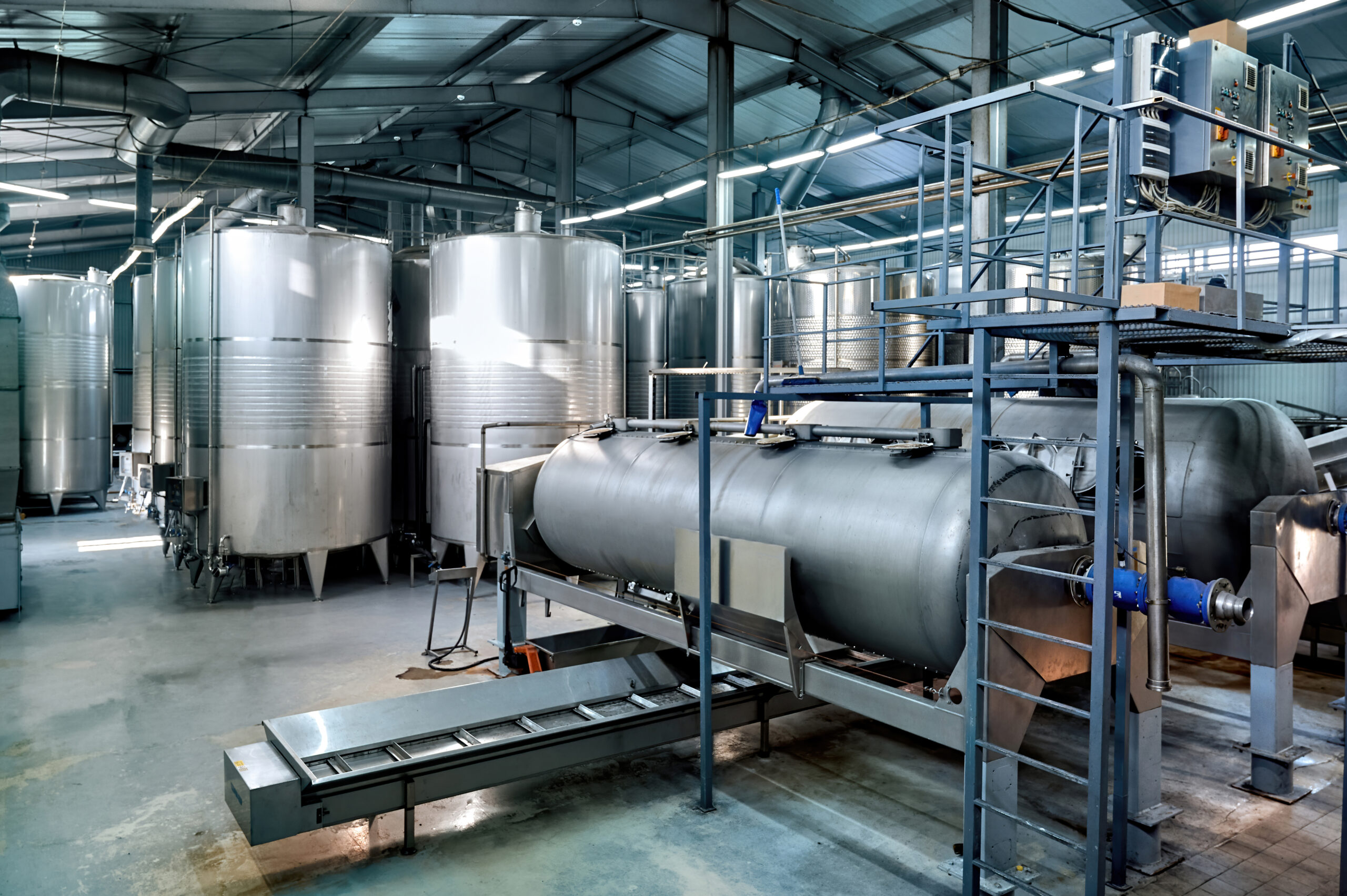 What You Need to Know About Steel Tank Fabrication Standards and Regulations