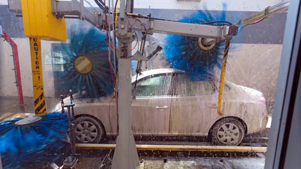 Professional Detailing vs. Automatic Car Wash