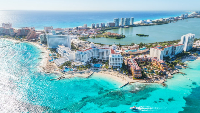 The Blissful Travel to Cancun with Aquatic Attractions