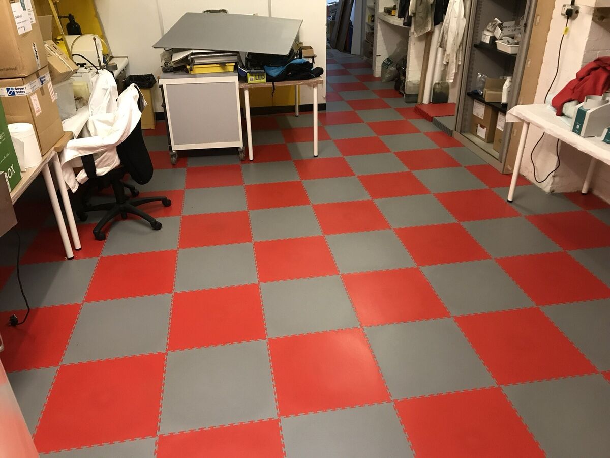 PVC Gym floor tiles