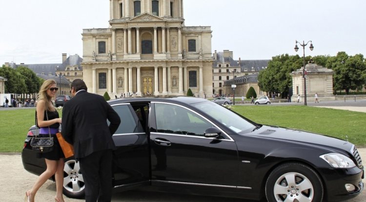 Experience Luxury Travel with Brighton and Geelong Chauffeurs