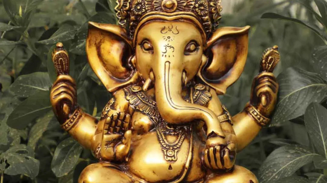 Buy Vighnaharta Ganesha Idol Online – Artarium – theartarium
