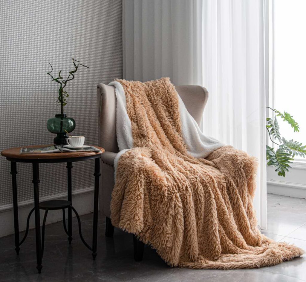 Luxury bed throws