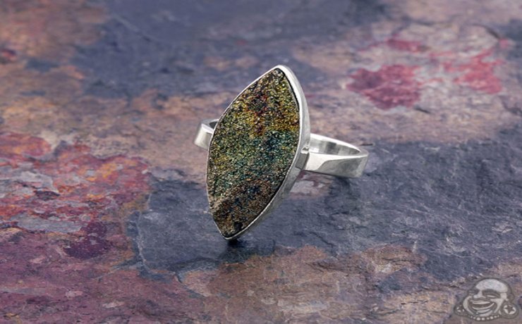 Sparkling Splendor: Spectropyrite Druzy Jewelry that Shines with Elegance