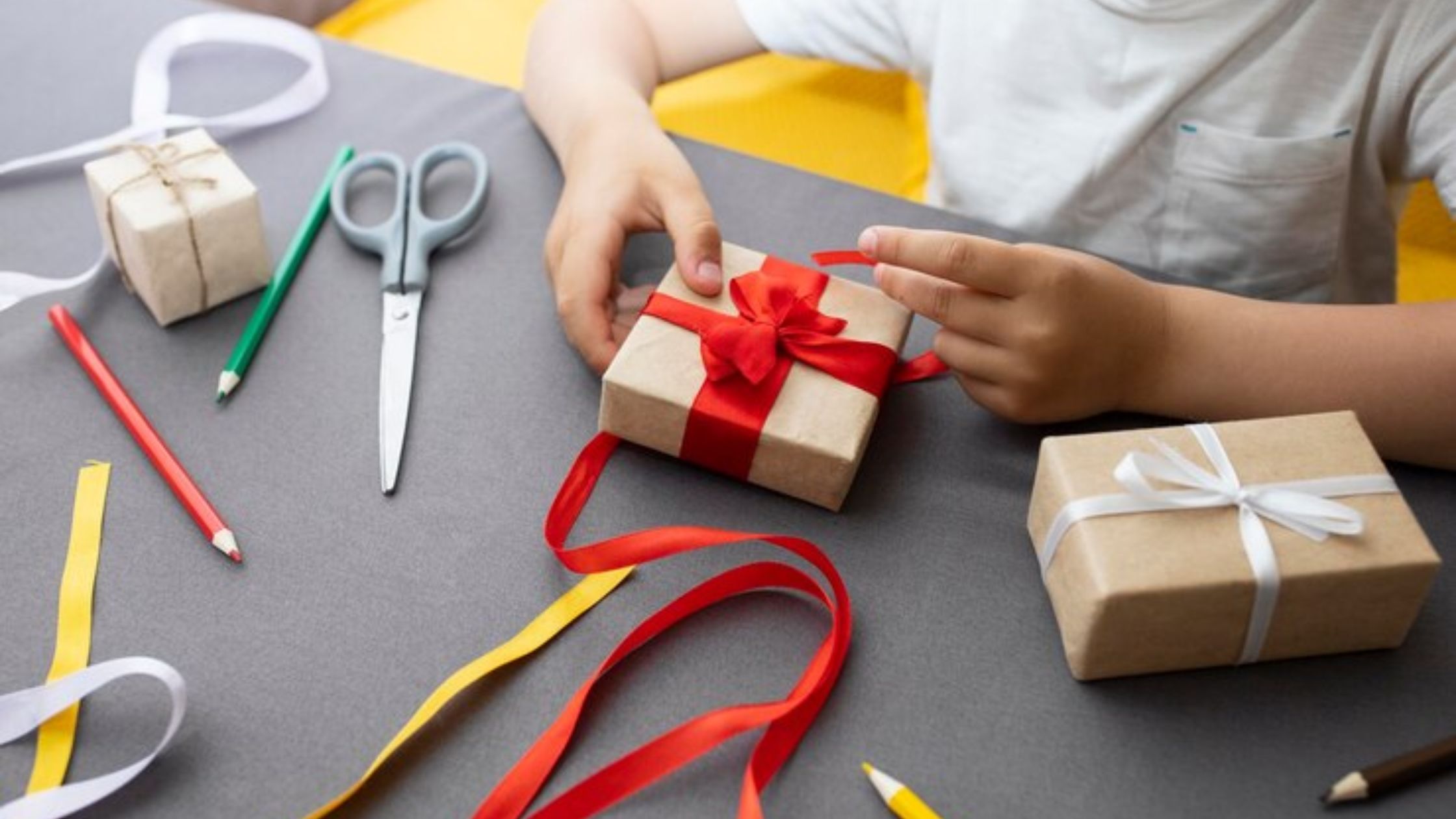 A Guide to Customized and Personalized Gifts in Singapore