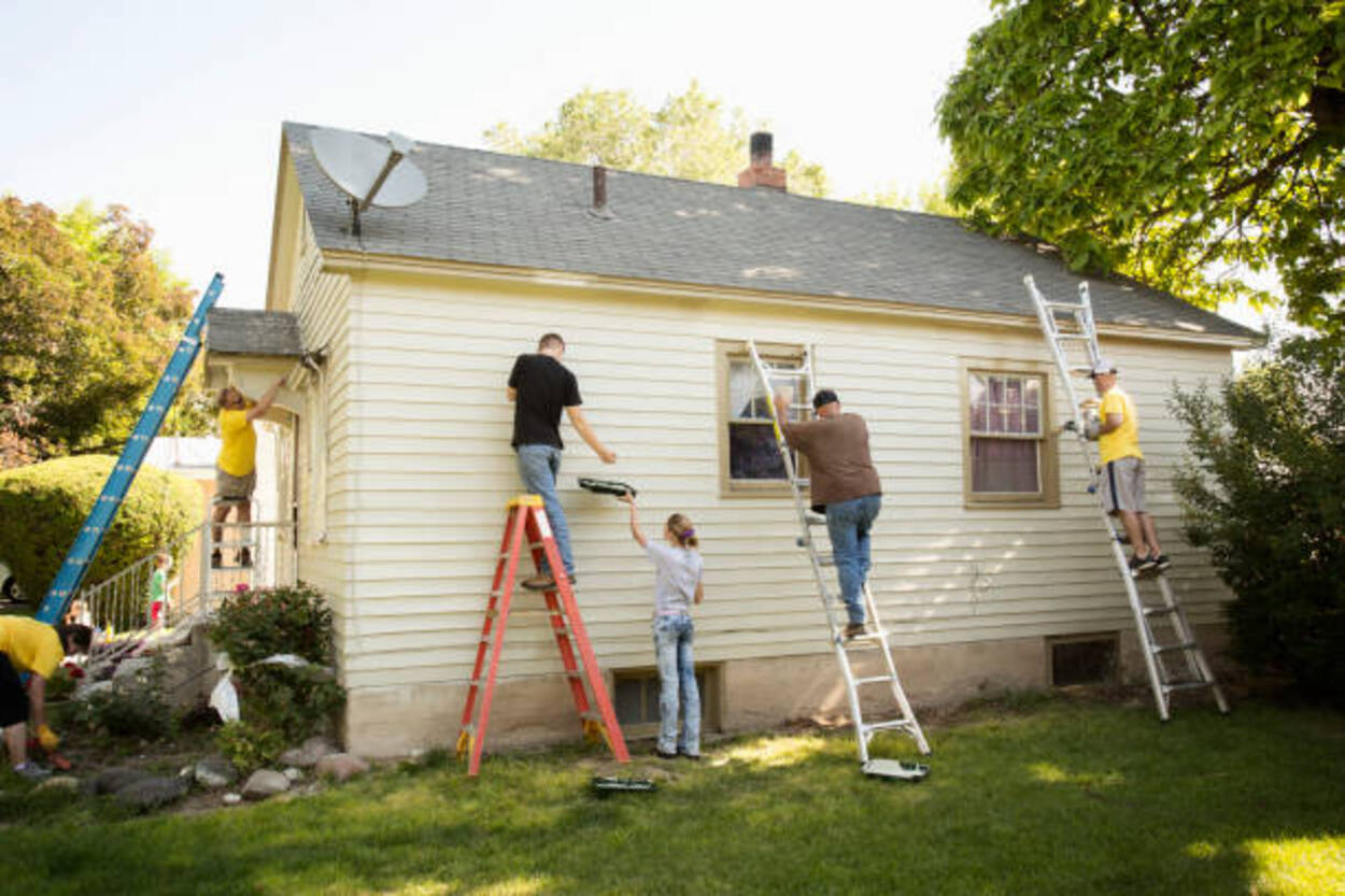 How to Choose the Right Colors for Exterior Painting in Denver