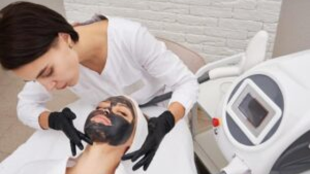 Achieve Radiance and Wellness with Carbon Laser Peel Treatment!